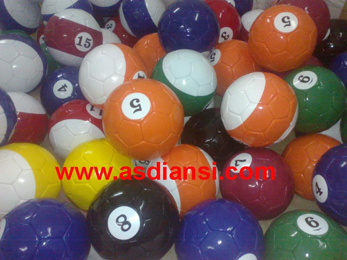 pool soccer balls snookball